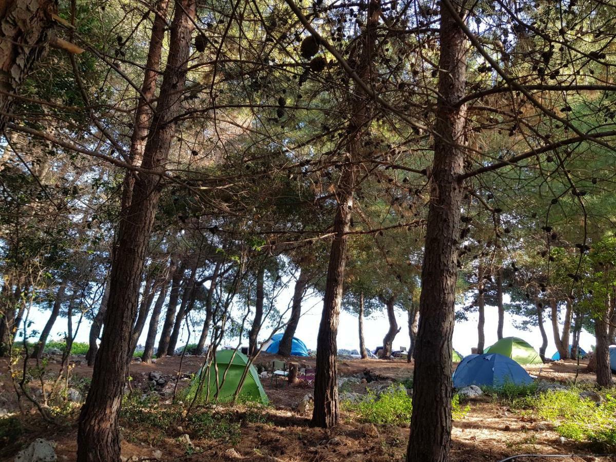 Готель The Sea Cave Camping Хімара Екстер'єр фото